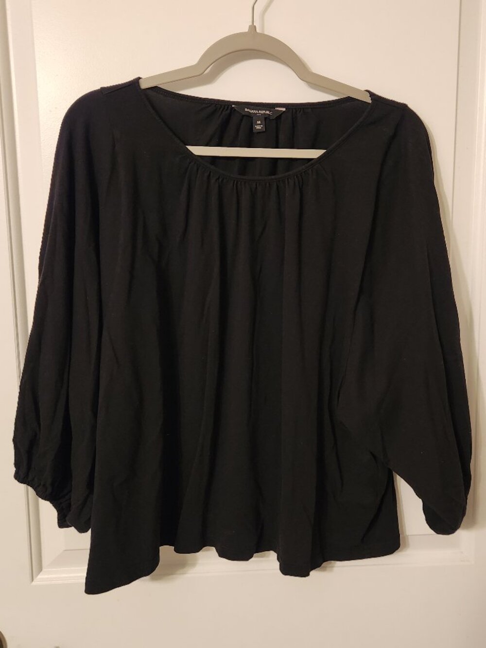 Banana Republic Black Balloon Sleeve Round Neck Top Size Medium